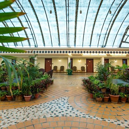 The Grand Regency Ξενοδοχείο Rajkot Εξωτερικό φωτογραφία