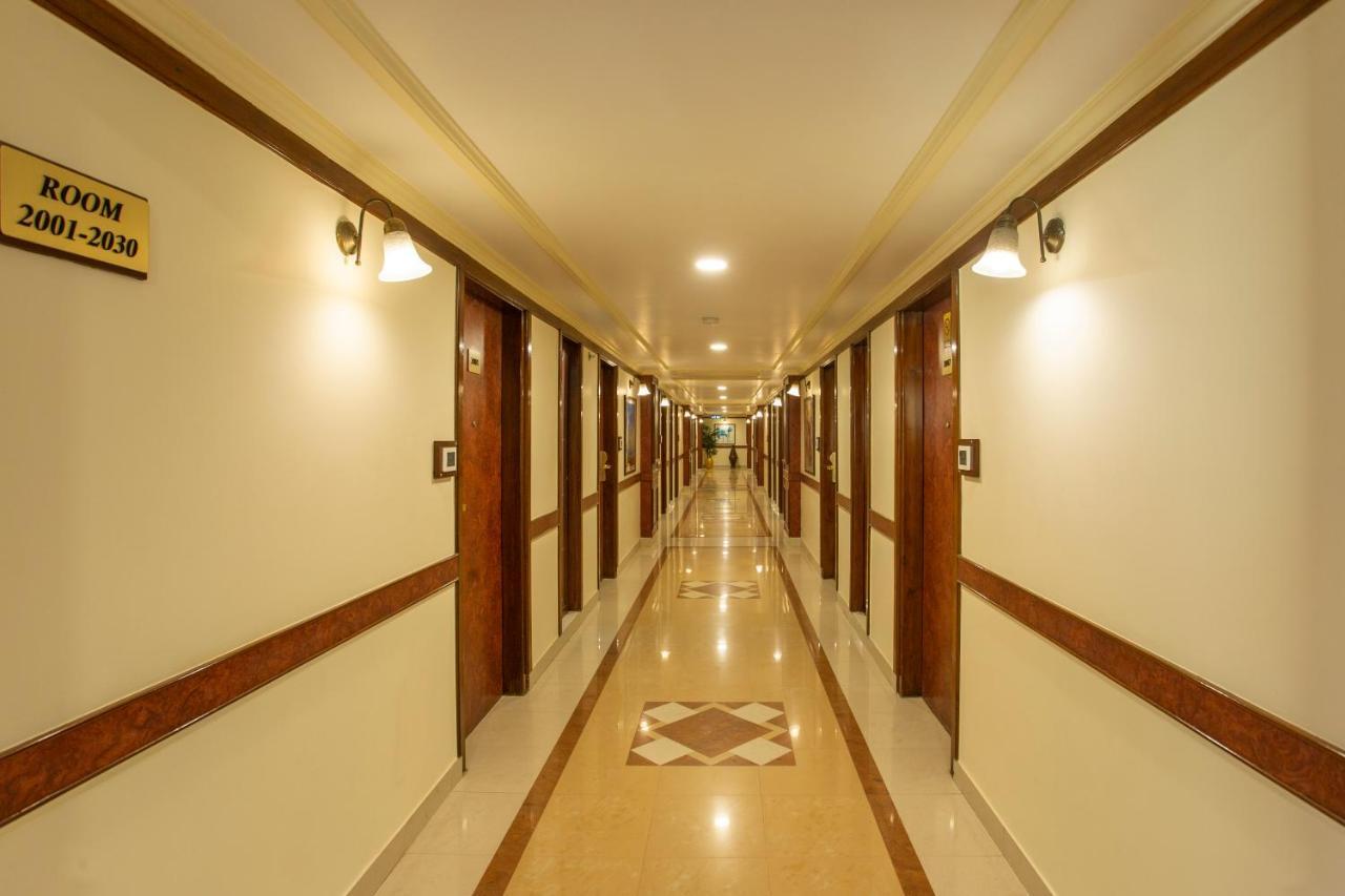 The Grand Regency Ξενοδοχείο Rajkot Εξωτερικό φωτογραφία