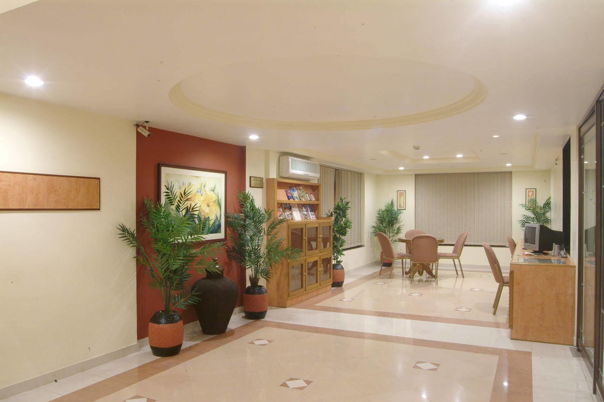 The Grand Regency Ξενοδοχείο Rajkot Εξωτερικό φωτογραφία