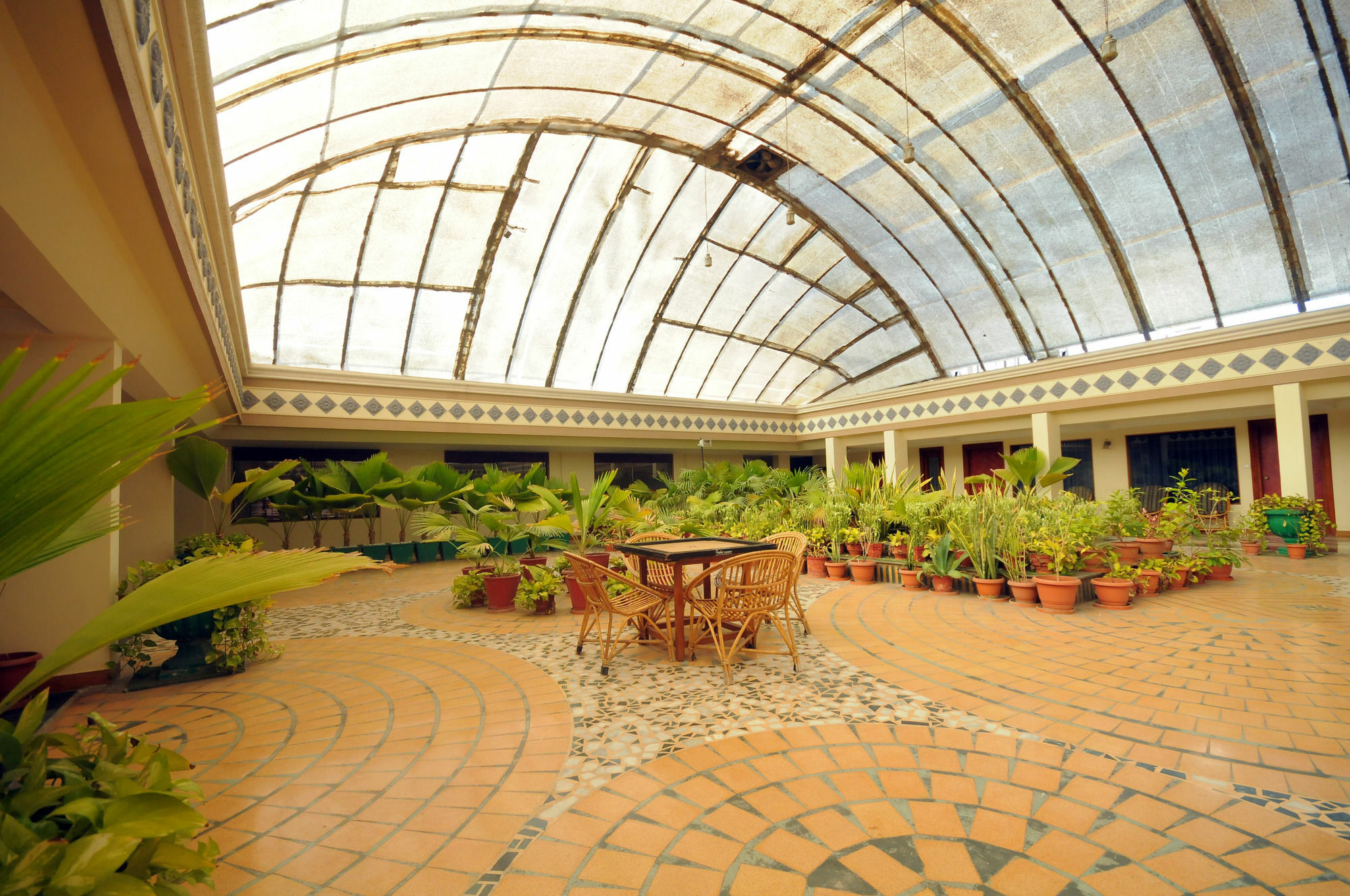 The Grand Regency Ξενοδοχείο Rajkot Εξωτερικό φωτογραφία